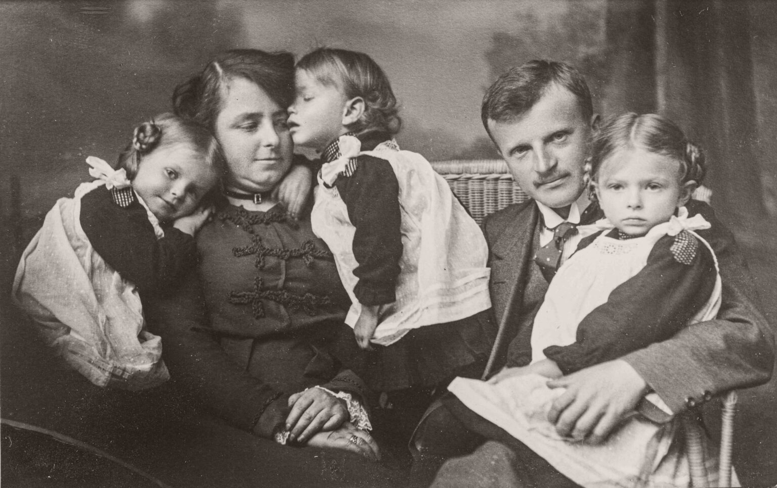Geschichte-(21)H21-FC-00100- Familie Carlewww